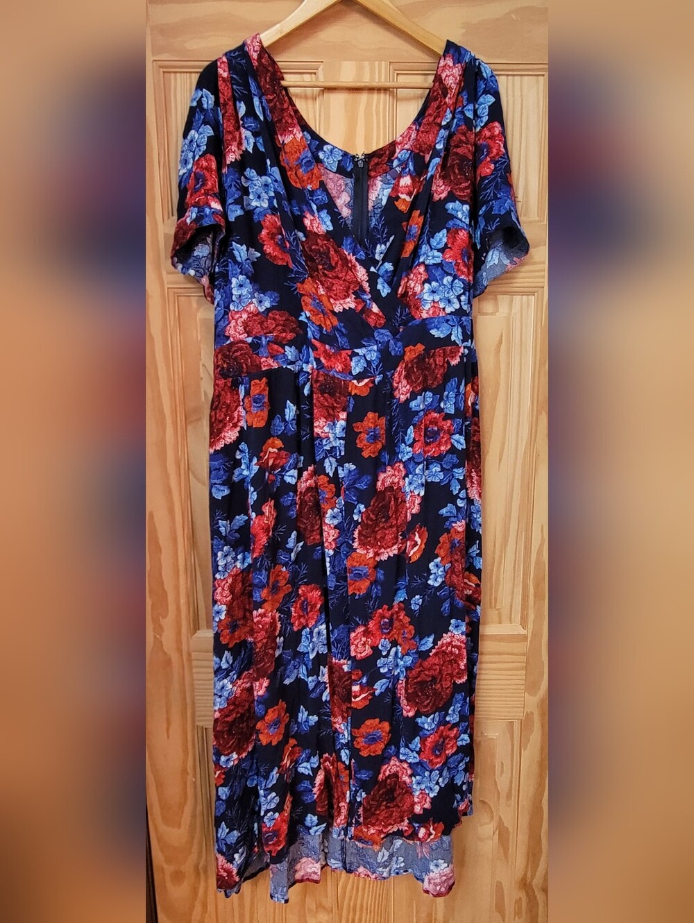 Roaman's Floral Maxi Dress - Size 34/36